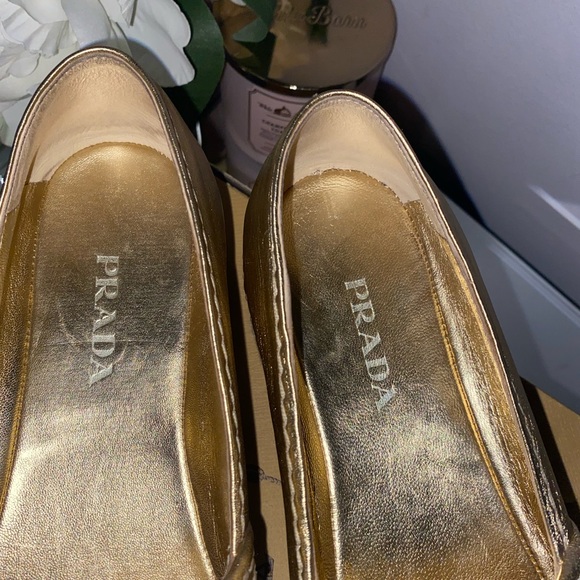 Prada Shoes - Picture 2 of 3